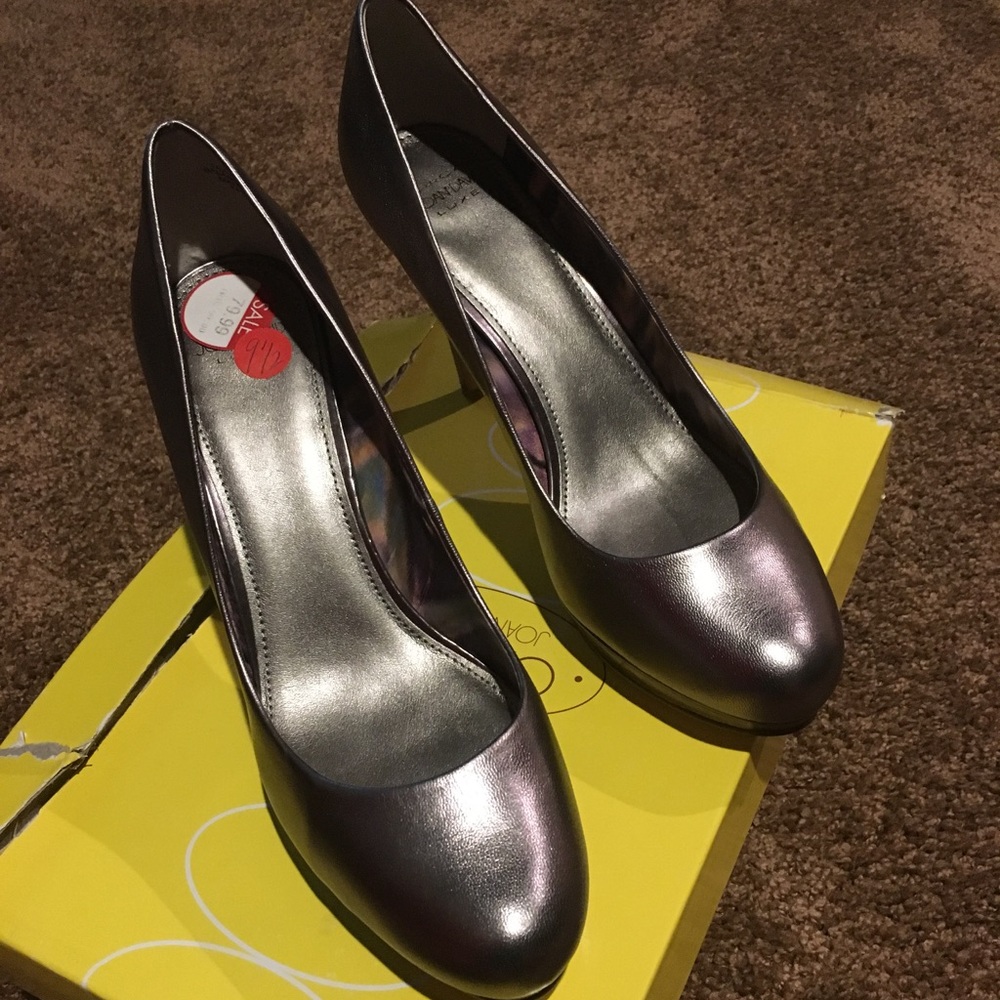 Circa Joan and David heels